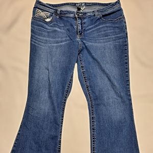 Apt 9 Bootcut Size 18w short